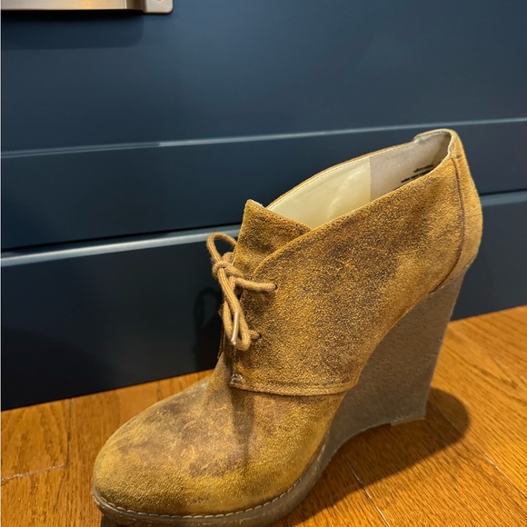 Enzo Angiolini lace up suede wedge booties (10) - Picture 3 of 8